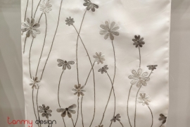 White organza silk scarf hand-embroidered with daisy 35*200 cm